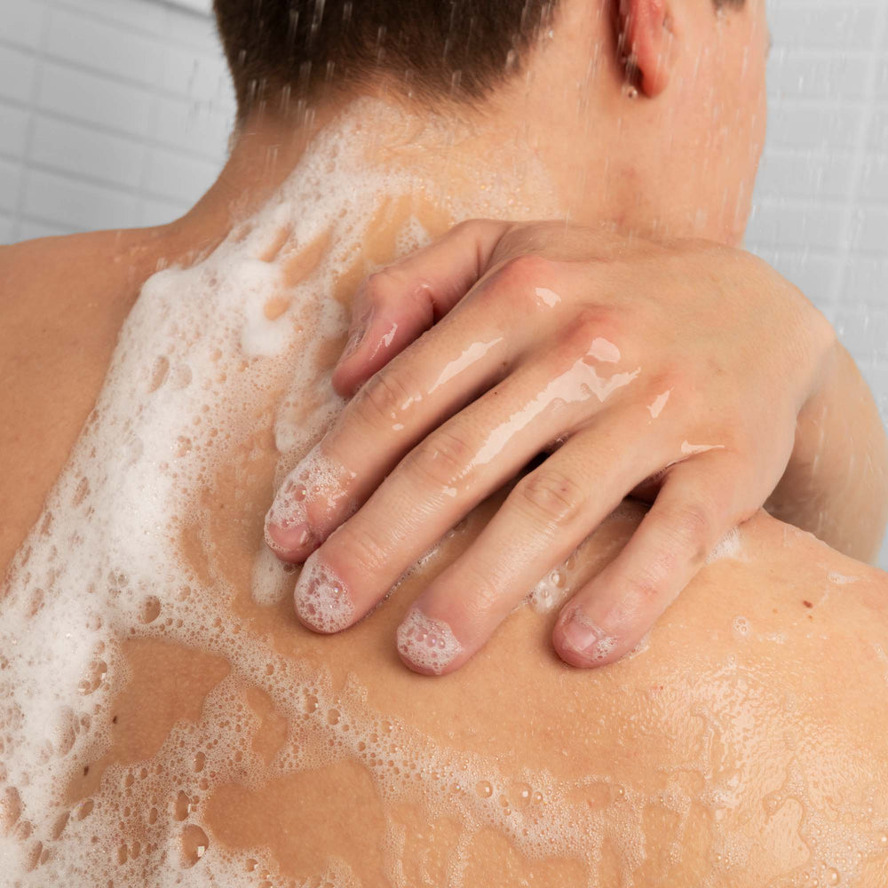 2-in-1 Nourishing Shampoo & Body Wash - Image 2