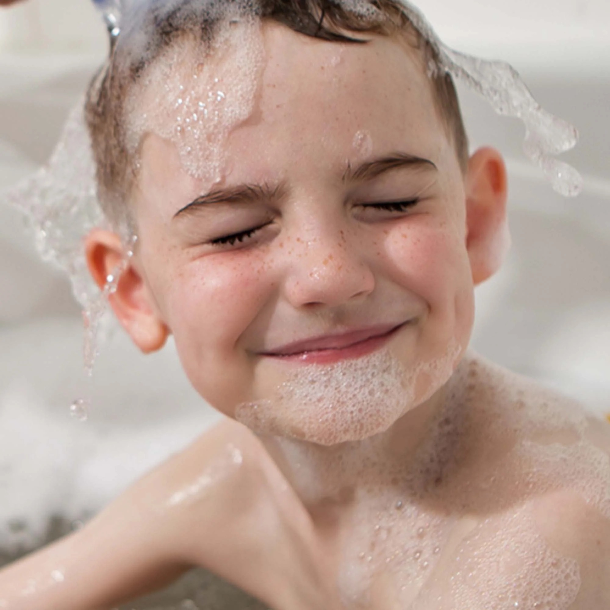 2-in-1 Kids Shampoo lifestyle